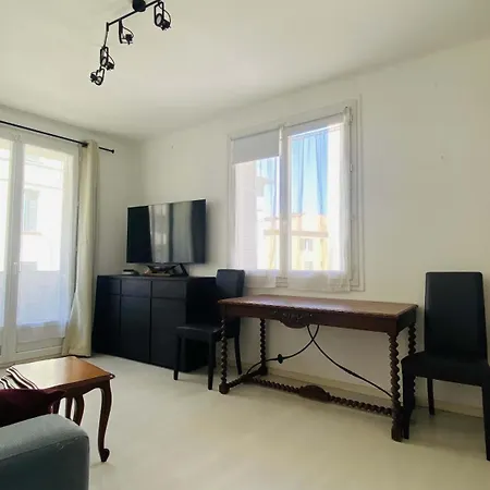 Centre 2 Pieces 50m2 Climatise Super Equipe